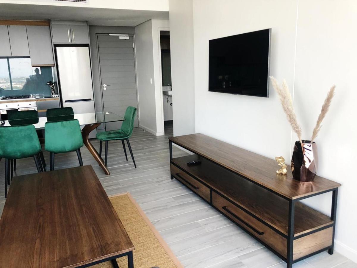 Apartment Umhlanga Arch 10th Floor- Sea Views! Durban