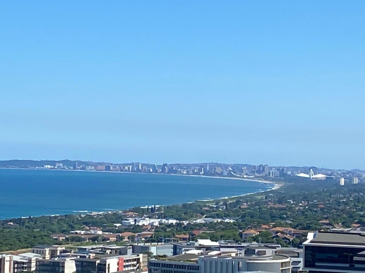 Umhlanga Arch 10th Floor- Sea Views! Durban